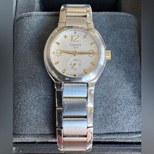 Tissot Stainless Steel LadiesVintage Classic Silver and Gold Watch